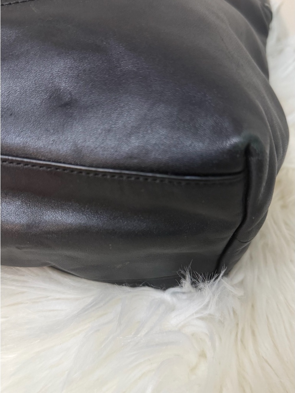 Coach Black Leather Tote with Embossed Signature Circle - Picture 5 of 11